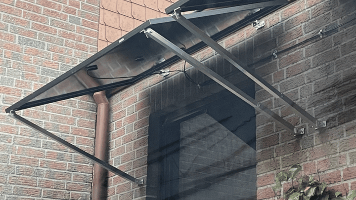 Kundenprojekt: PV-Vordach mit Aluminium-Vierkantrohren
