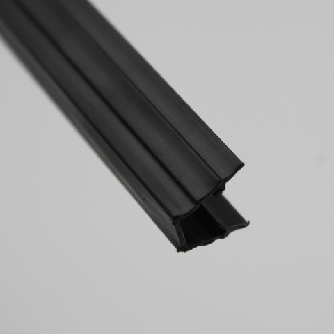 Produktfoto schwarzes Abdeckprofil